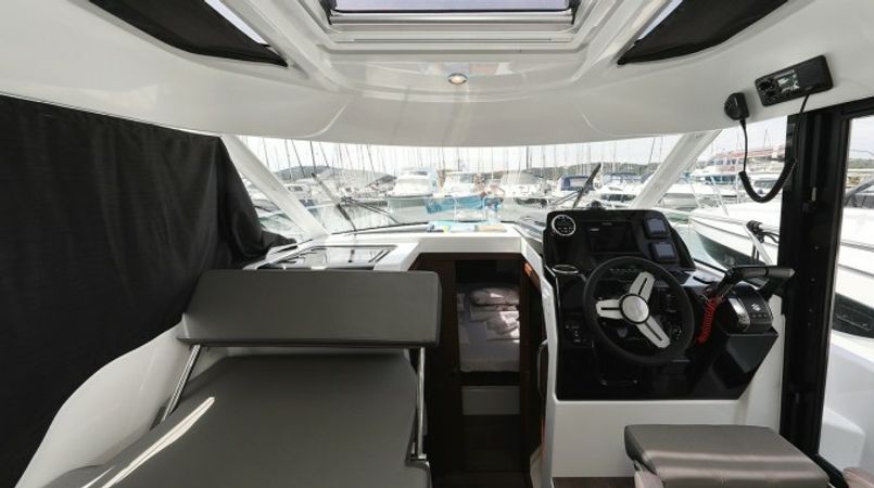 Beneteau Antares 9 | Aurora