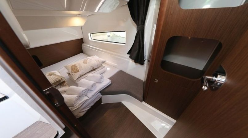 Beneteau Antares 9 | Aurora