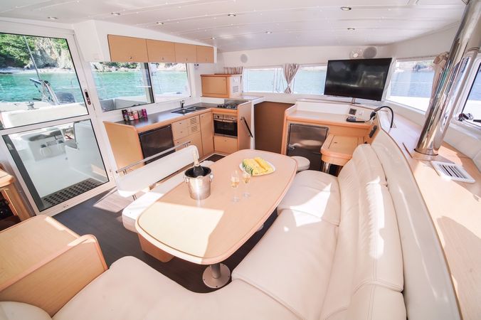 Lagoon 421 | Ms Coco