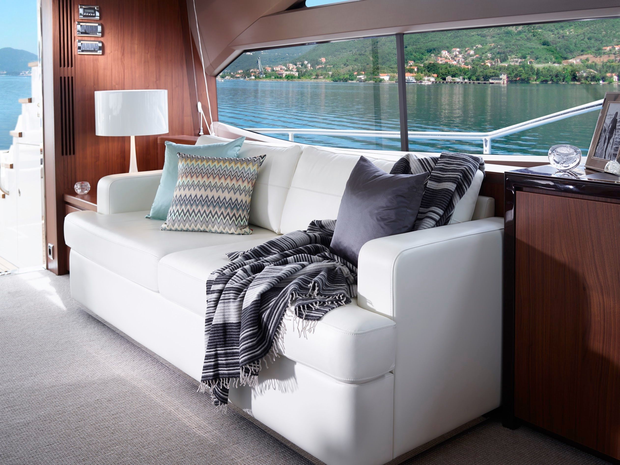 Princess 72 | Intuition