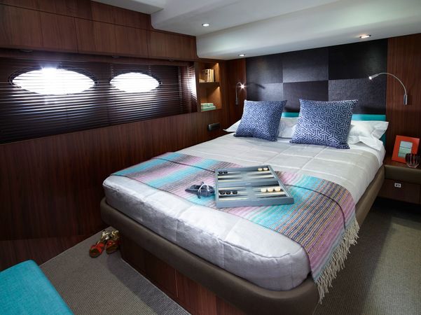 Princess 72 | Intuition