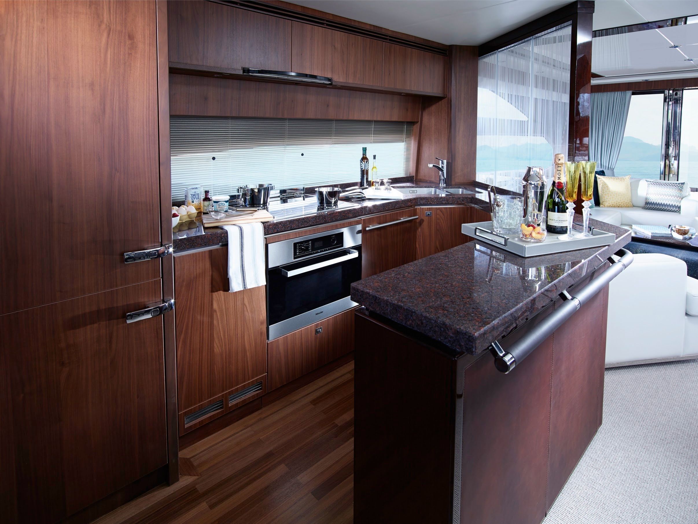 Princess 72 | Intuition