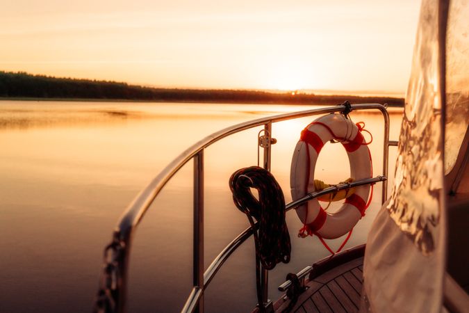 River Boat 1122 | Supreme