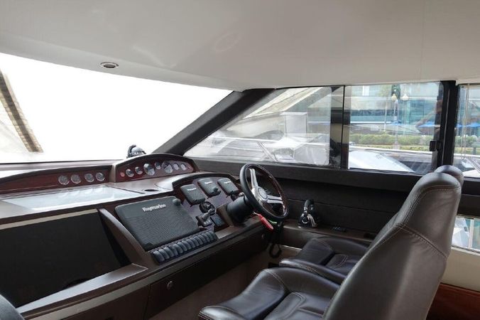 Princess 42 | The Lux