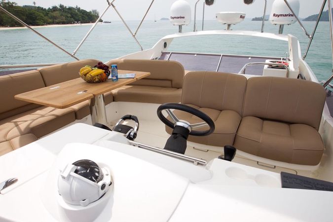 Princess 42 | The Lux