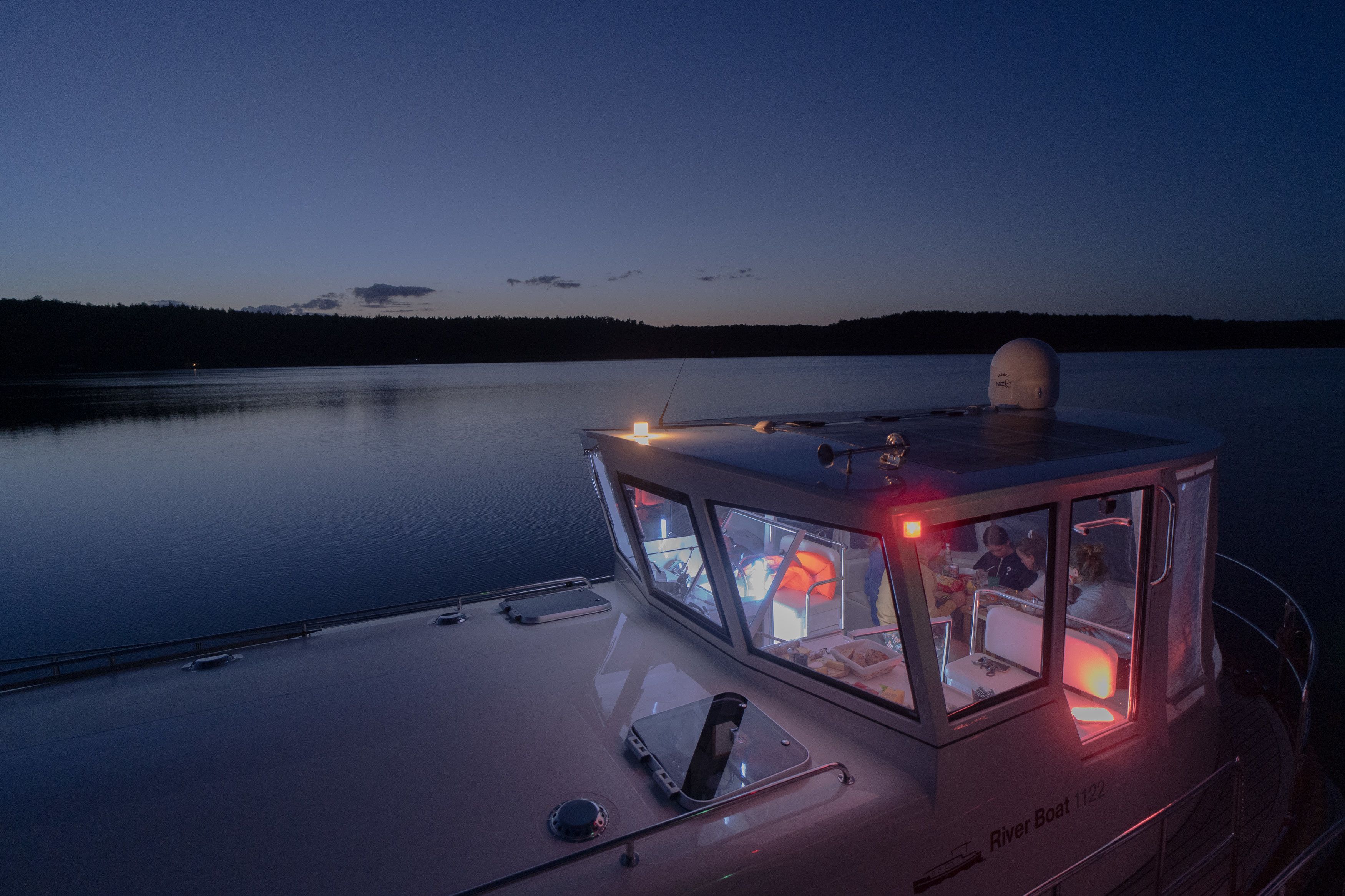River Boat 1122 S | Charisma