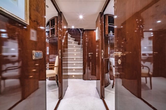 Moonen 34 | Xanadu of London