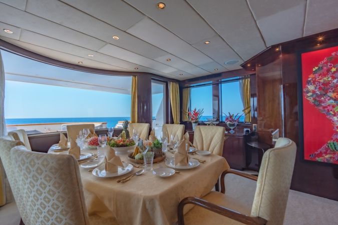 Moonen 34 | Xanadu of London