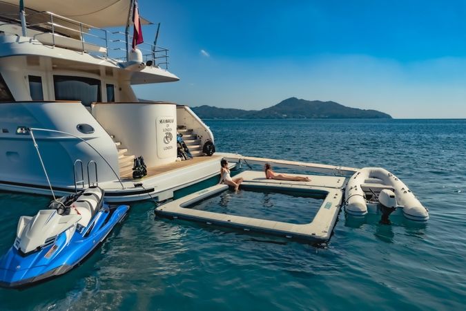 Moonen 34 | Xanadu of London