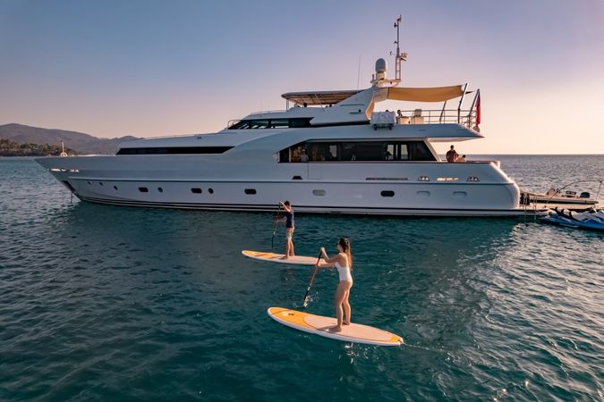 Moonen 34 | Xanadu of London