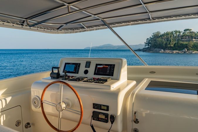 Moonen 34 | Xanadu of London