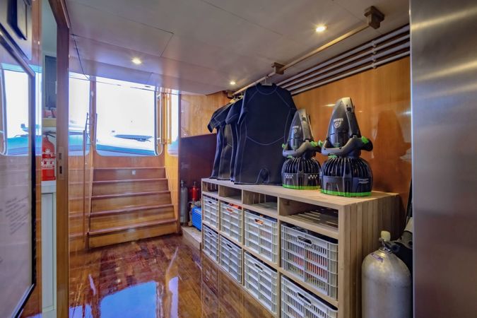 Moonen 34 | Xanadu of London