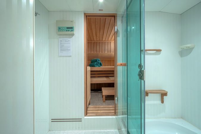 Moonen 34 | Xanadu of London