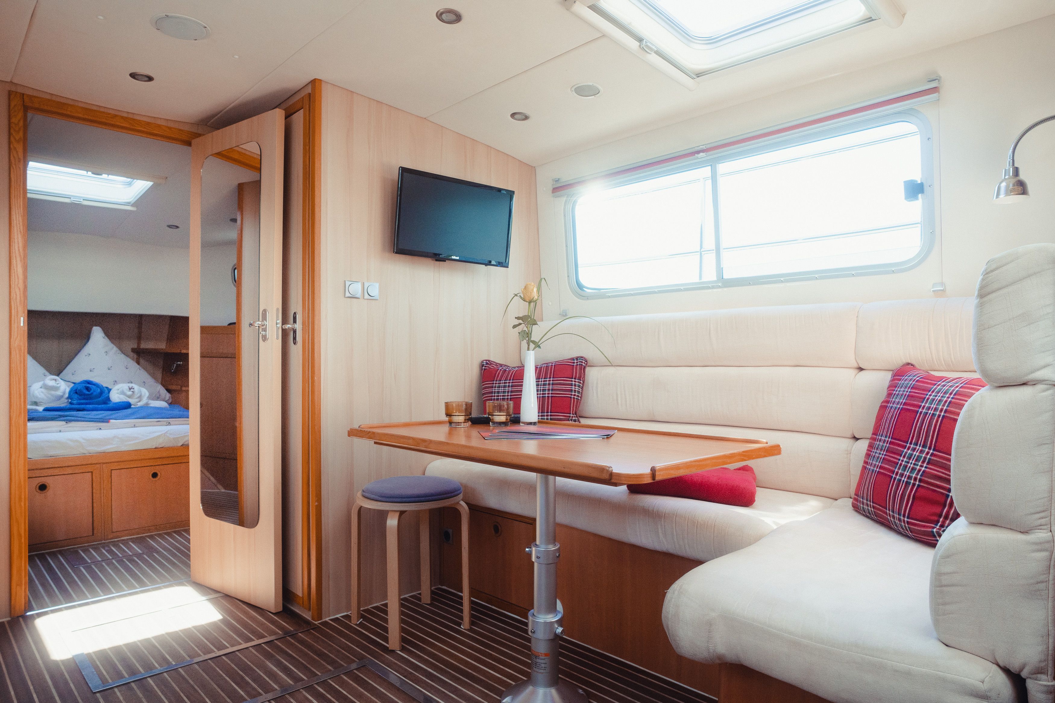 River Boat 1122 S | Silver