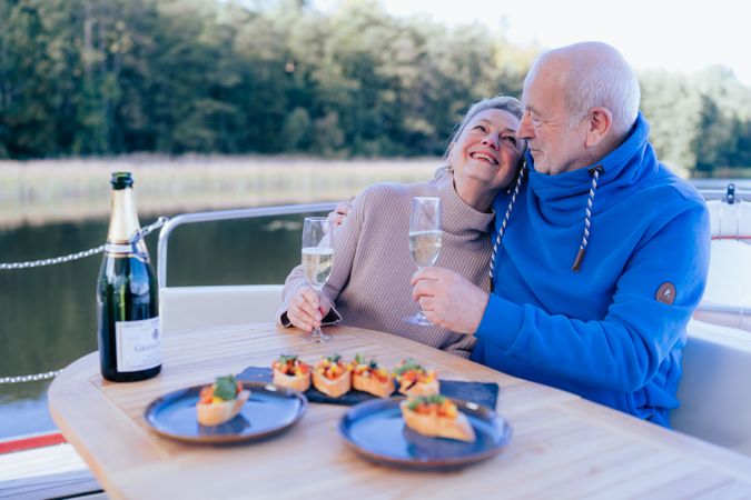 River Boat 1122 S | Bella Ella