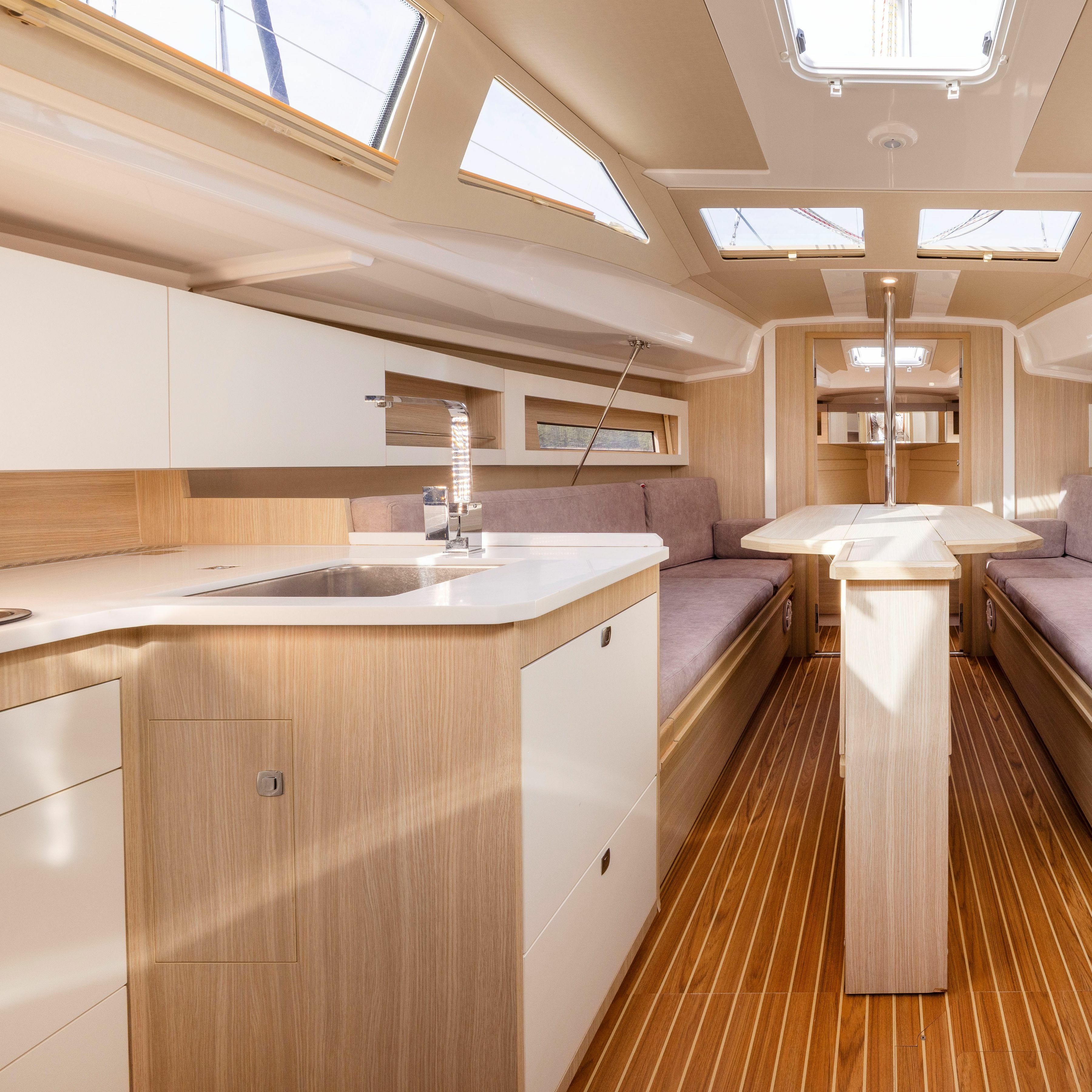 Northman Maxus 34 | Czarci Ostrow