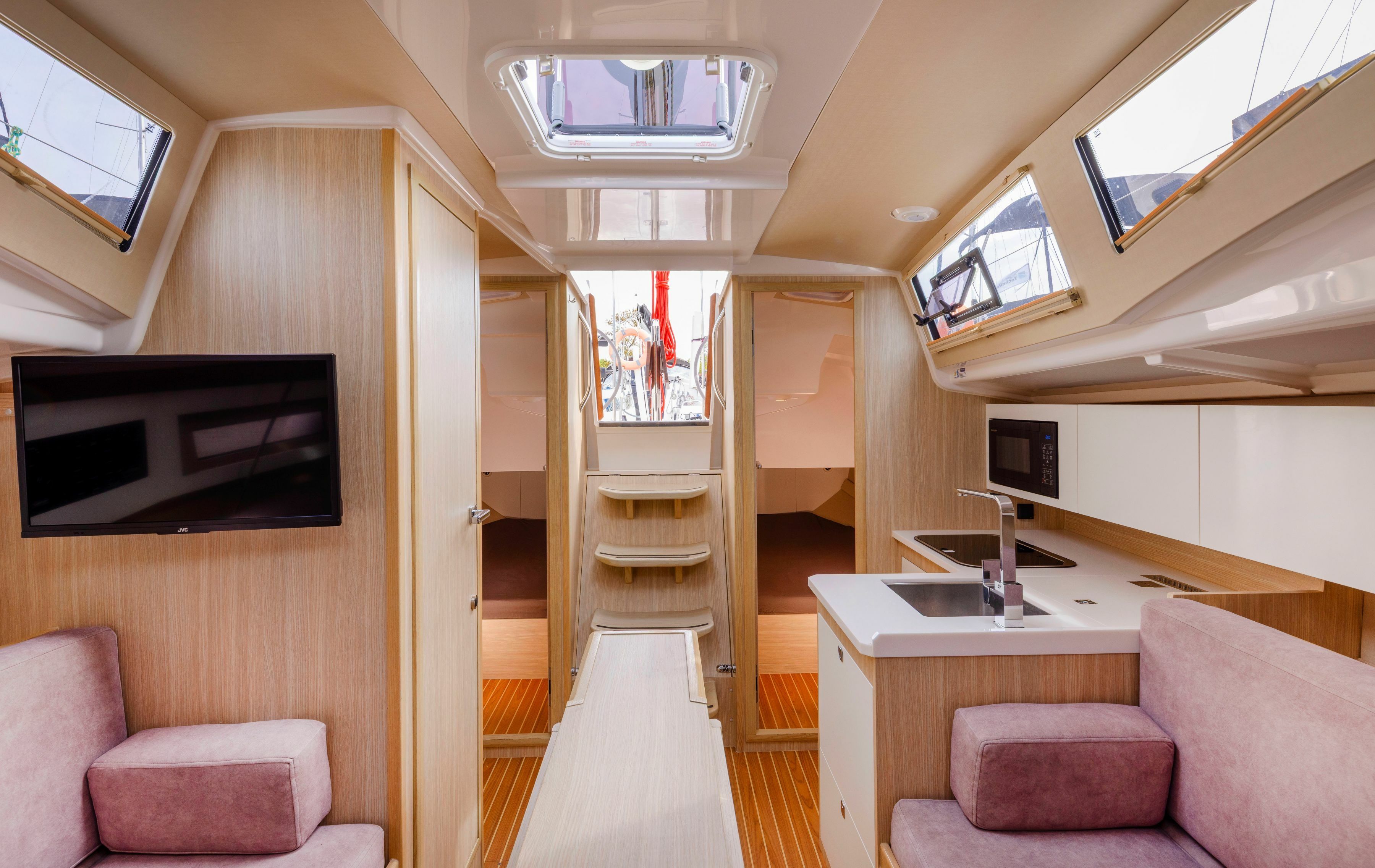 Northman Maxus 34 | Czarci Ostrow