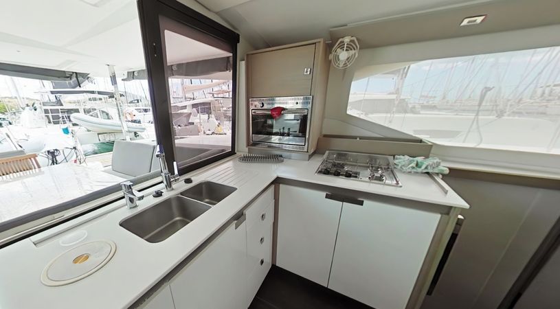 Fountaine Pajot Isla 40 | Islamadinina