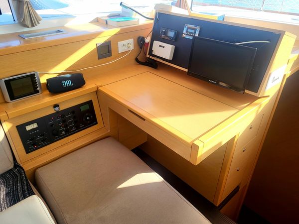 Lagoon 400 S2 | Mister Robisnon