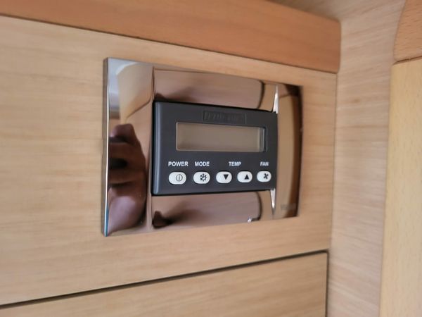 Lagoon 400 S2 | Mister Robisnon