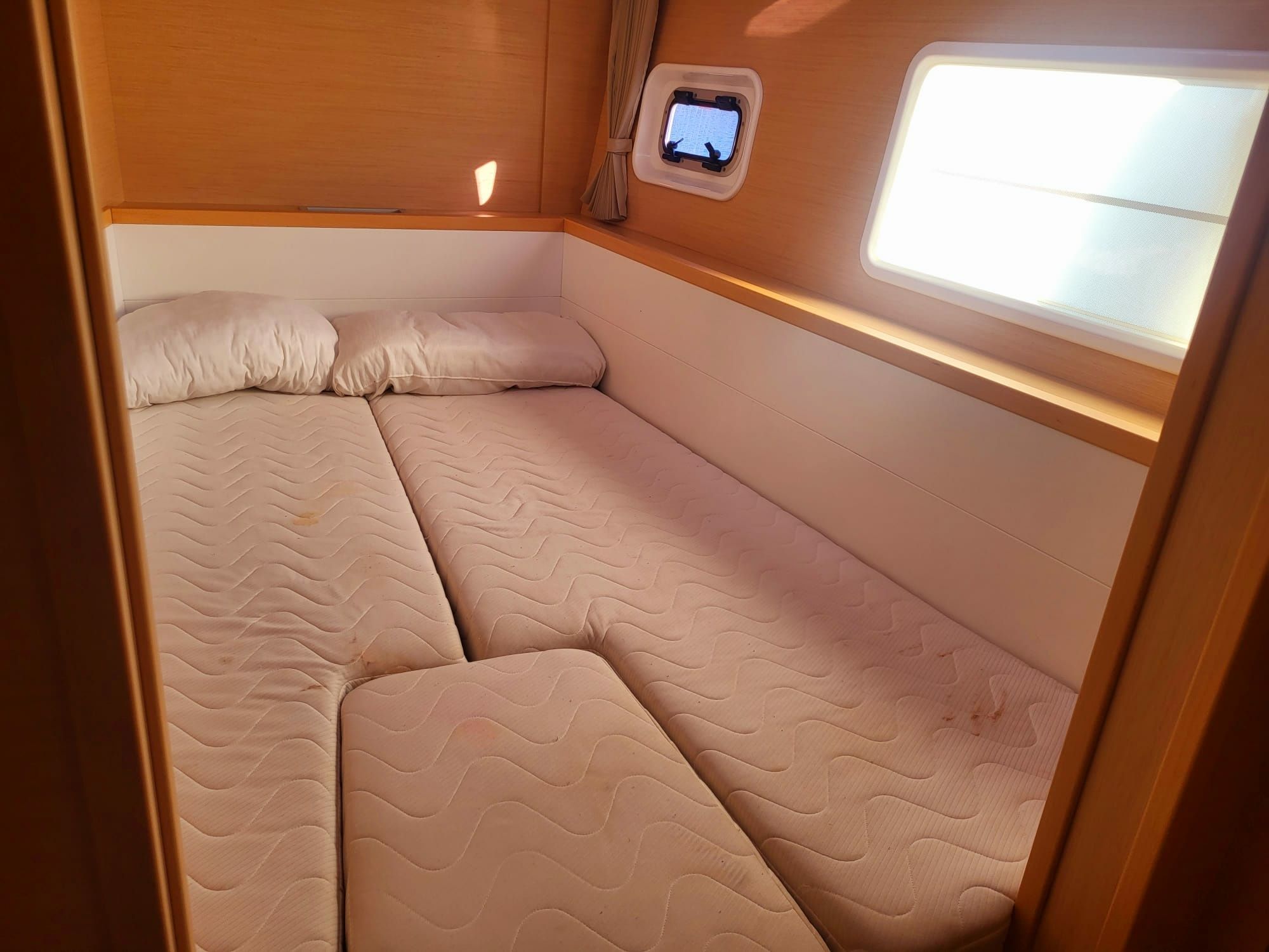 Lagoon 400 S2 | Mister Robisnon