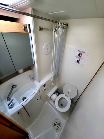 Lagoon 400 S2 | Mister Robisnon