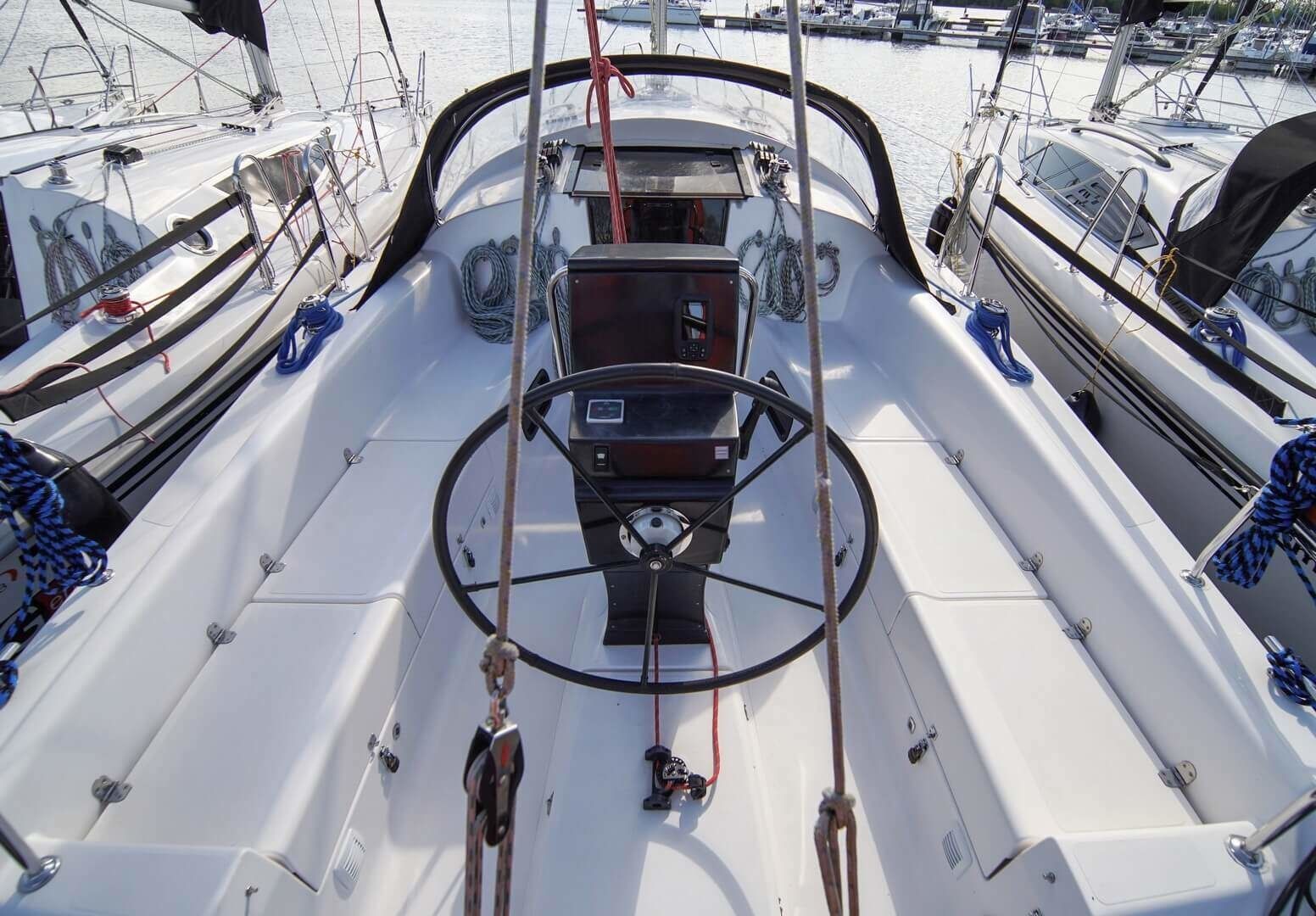 Northman Maxus 33.1 | Zatoka Swin