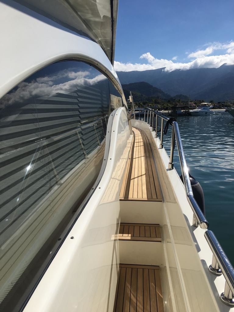 Ferretti 681 | Dona Neli