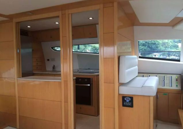 Ferretti 681 | Dona Neli