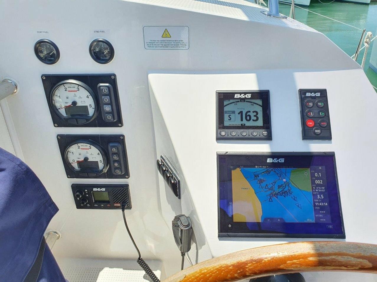 Island Spirit 410 | Kaya