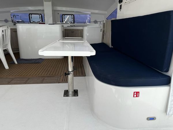 Island Spirit 410 | Kaya