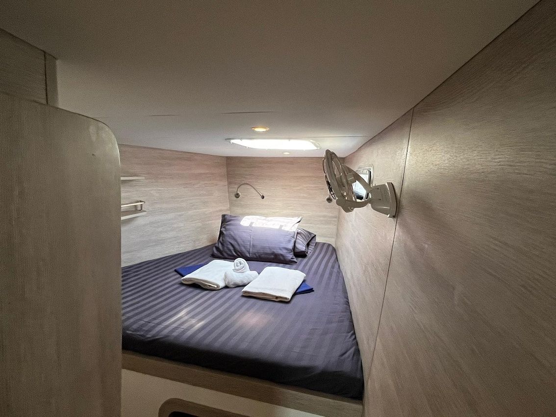 Island Spirit 410 | Kaya