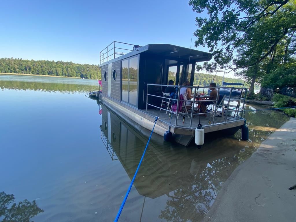 Custom Built 35 | Luna