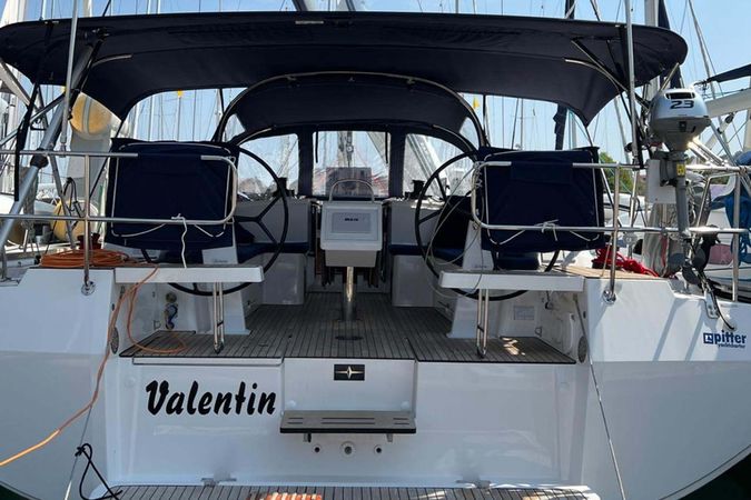 Bavaria C42 | Valentin