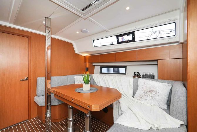 Bavaria C42 | Good Times