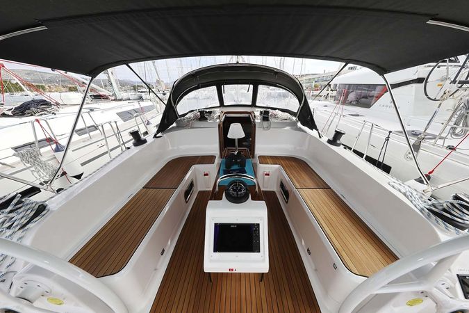 Bavaria Cruiser 46 | Cala Mawa