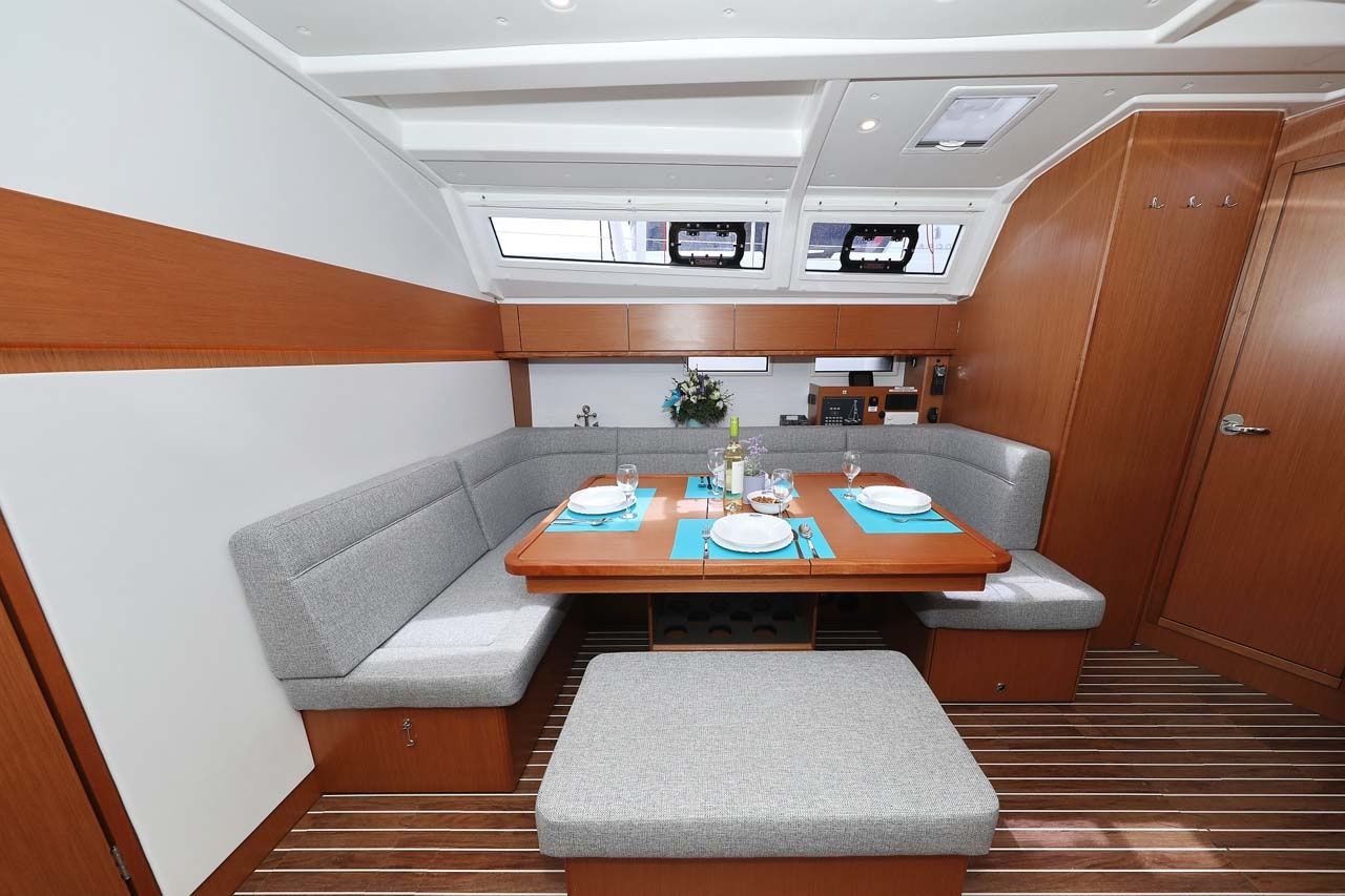 Bavaria Cruiser 46 | Cala Mawa