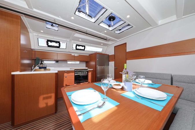 Bavaria Cruiser 46 | Cala Mawa