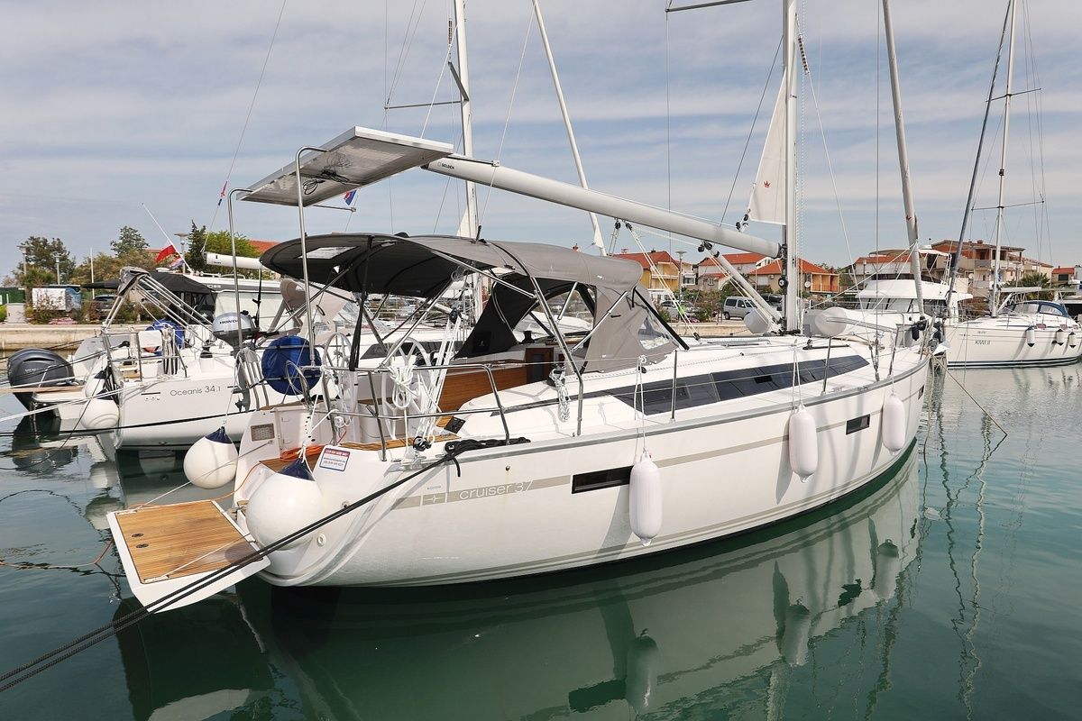 Bavaria Cruiser 37 | aMore