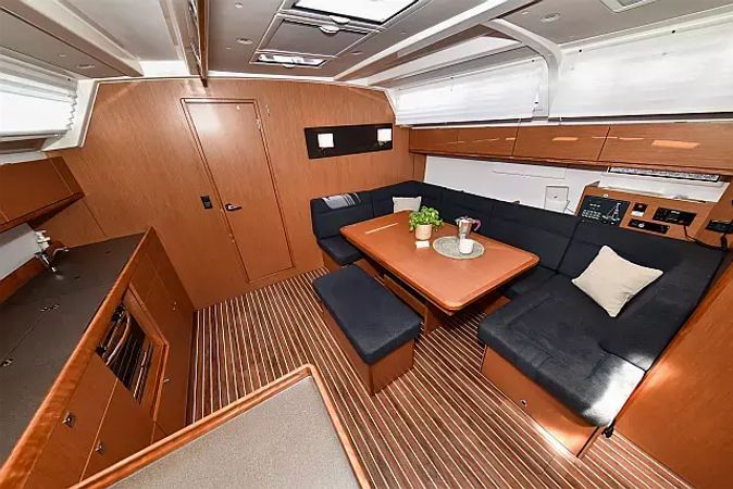 Bavaria Cruiser 46 | Borgo Erizzo
