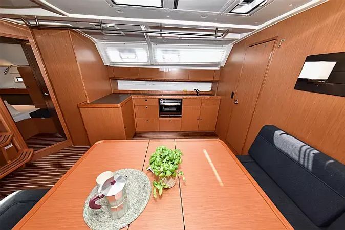 Bavaria Cruiser 46 | Borgo Erizzo