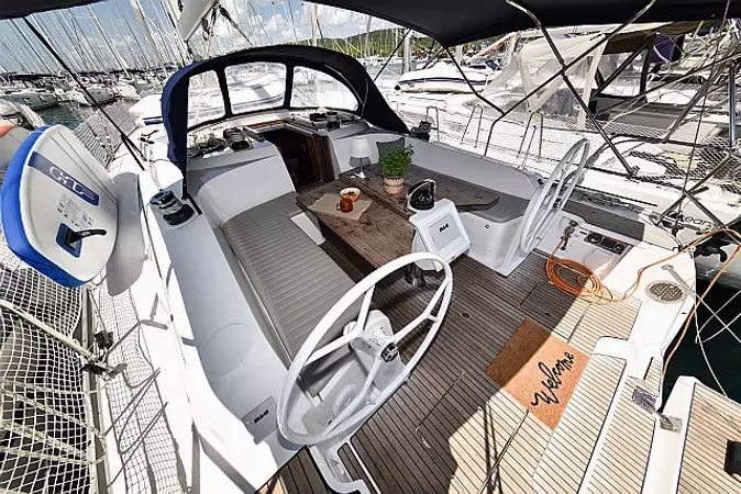 Bavaria Cruiser 46 | Borgo Erizzo