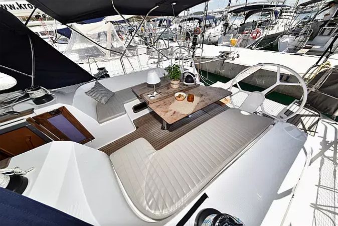 Bavaria Cruiser 46 | Borgo Erizzo