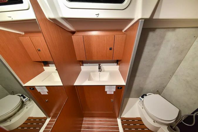 Bavaria C38 | Seka 6