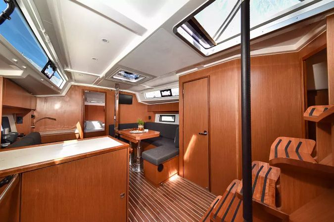 Bavaria C38 | Seka 6