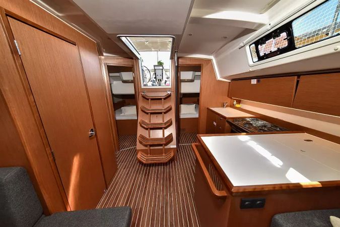 Bavaria C38 | Seka 6