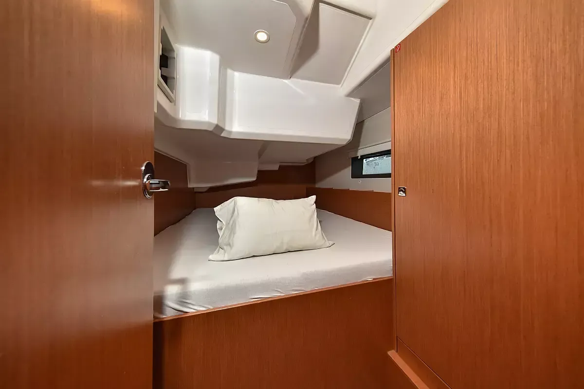 Bavaria C38 | Seka 6