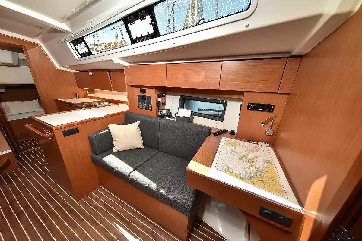 Bavaria C38 | Seka 6