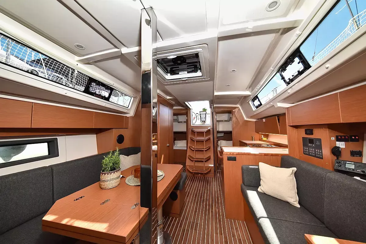 Bavaria C38 | Seka 6