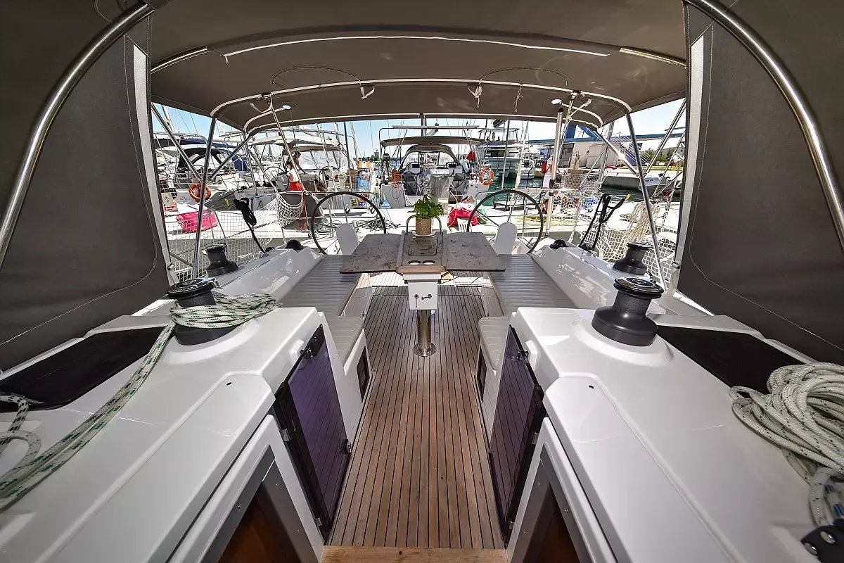 Bavaria C38 | Seka 6